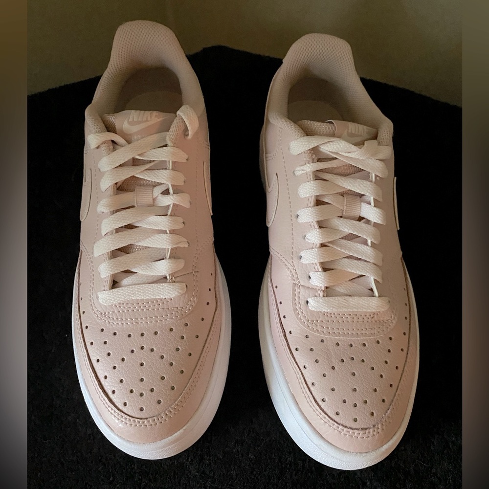 Women’s Nike Court Vision Alta size 9. Worn once.